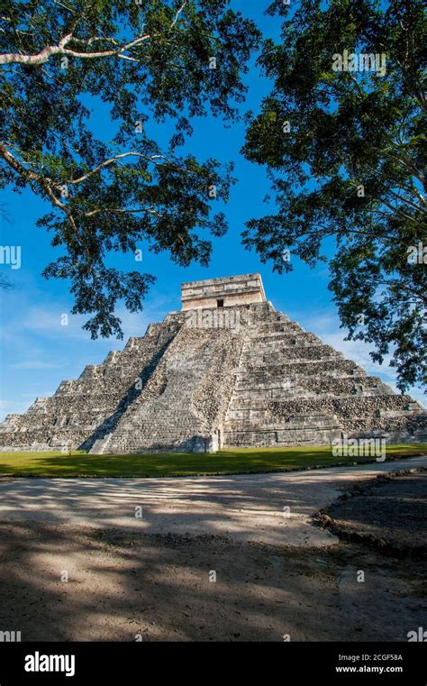 Die Tempelzerstörung von Chichén Itzá – Ein Blick auf die Mayakultur im 11. Jahrhundert und die Folgen eines religiösen Umbruchs